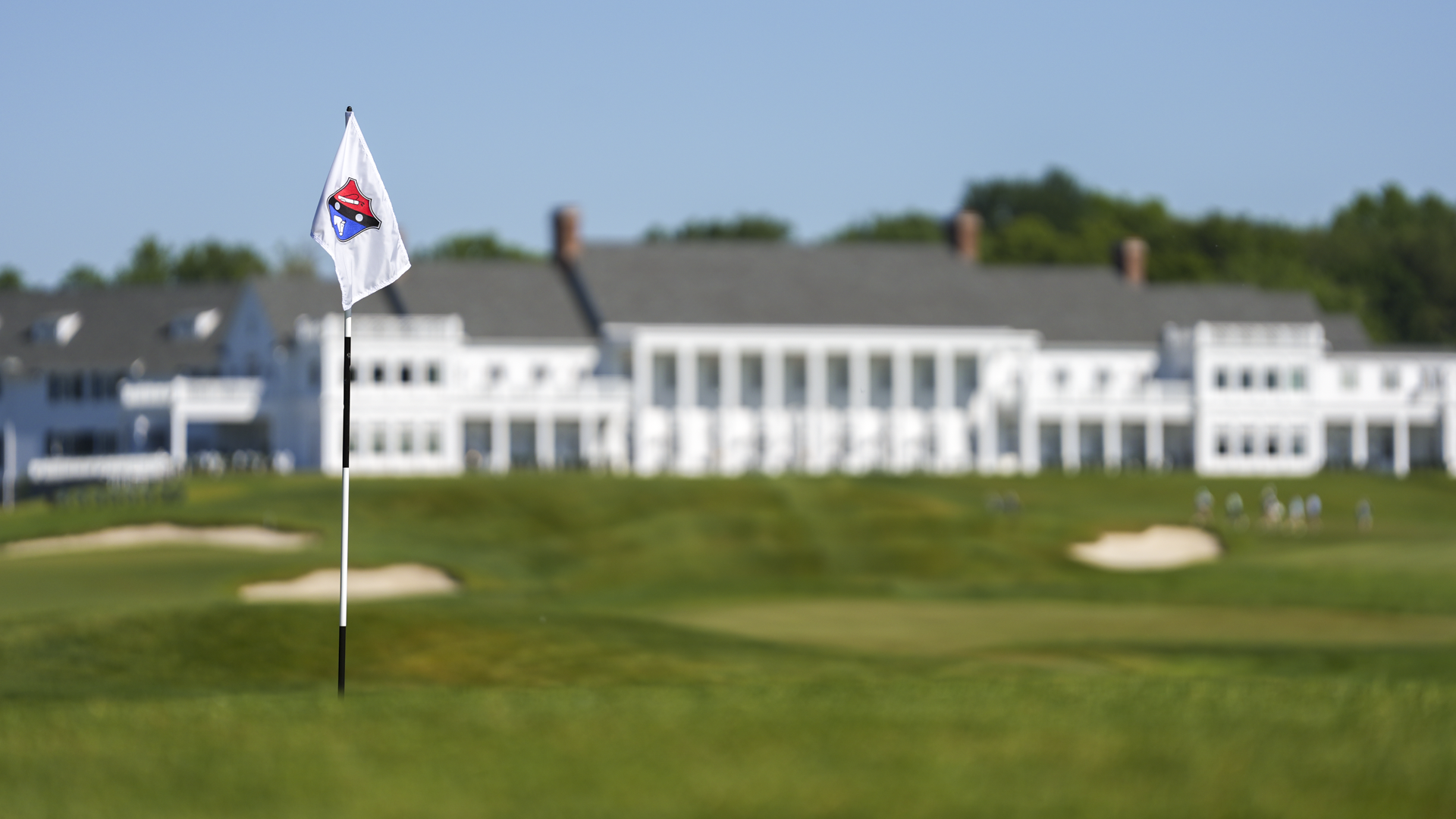 oakland hills country club dress code Oakland Hills Country Club will officially open its new clubhouse to  members next month, just over four years after a fire destroyed the  facility. The highly exclusive Bloomfield Township club will debut